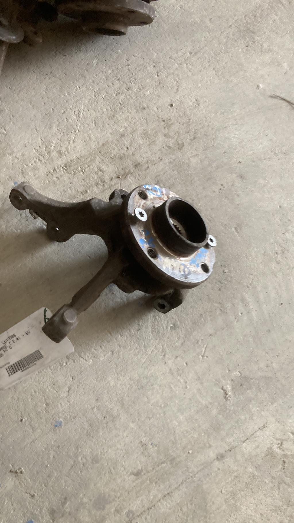 Moyeu avant droit RENAULT R21 PHASE 1 Essence - 1
