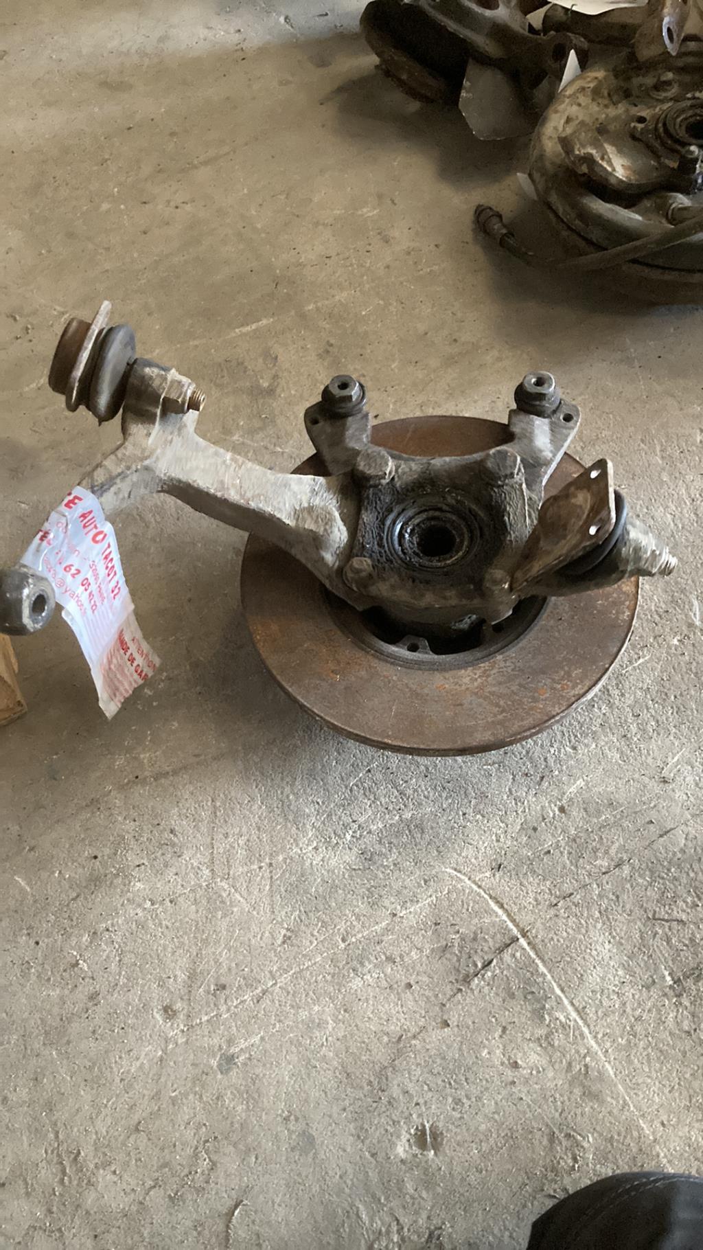 Moyeu avant droit RENAULT SUPER 5 Essence - 1