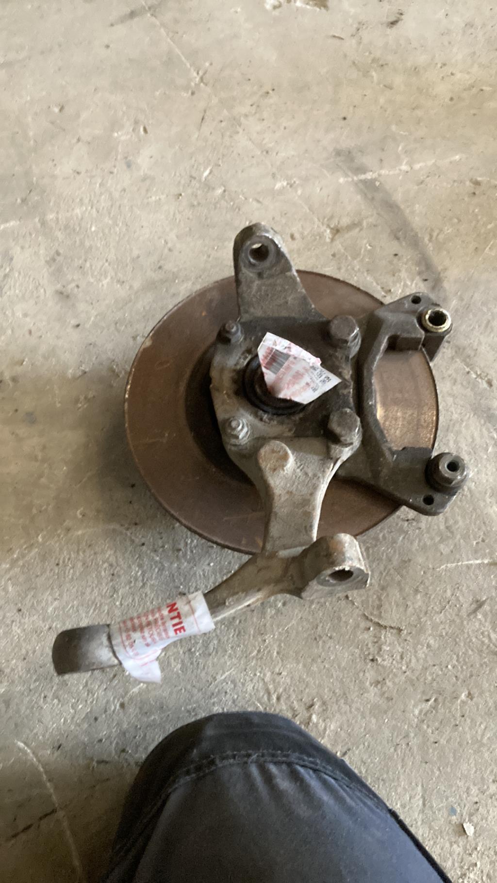 Moyeu avant gauche RENAULT SUPER 5 Essence - 1