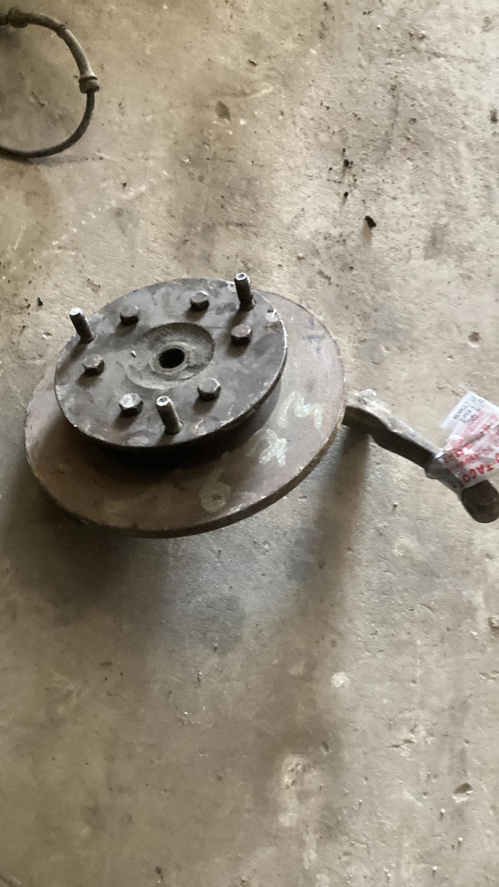 Moyeu avant gauche RENAULT SUPER 5 Diesel - 1