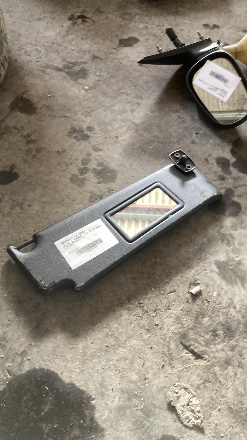 Pare soleil droit RENAULT CLIO 1 PHASE 2 Diesel - 1