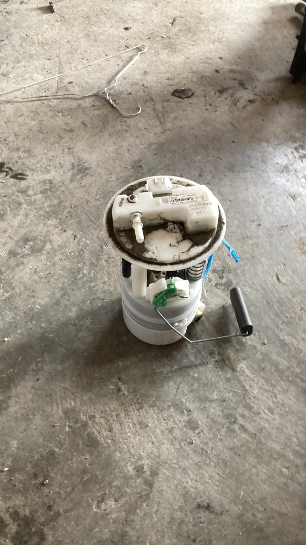 Pompe de gavage RENAULT CLIO 3 PHASE 1 Essence - 1