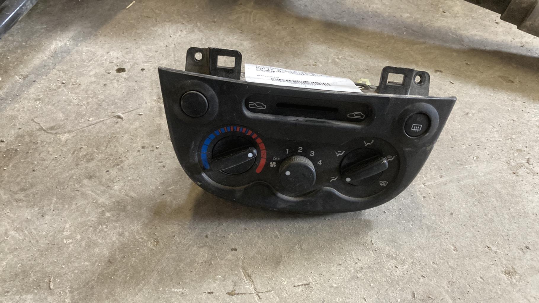 Commande chauffage CHEVROLET MATIZ 2 Essence - 1