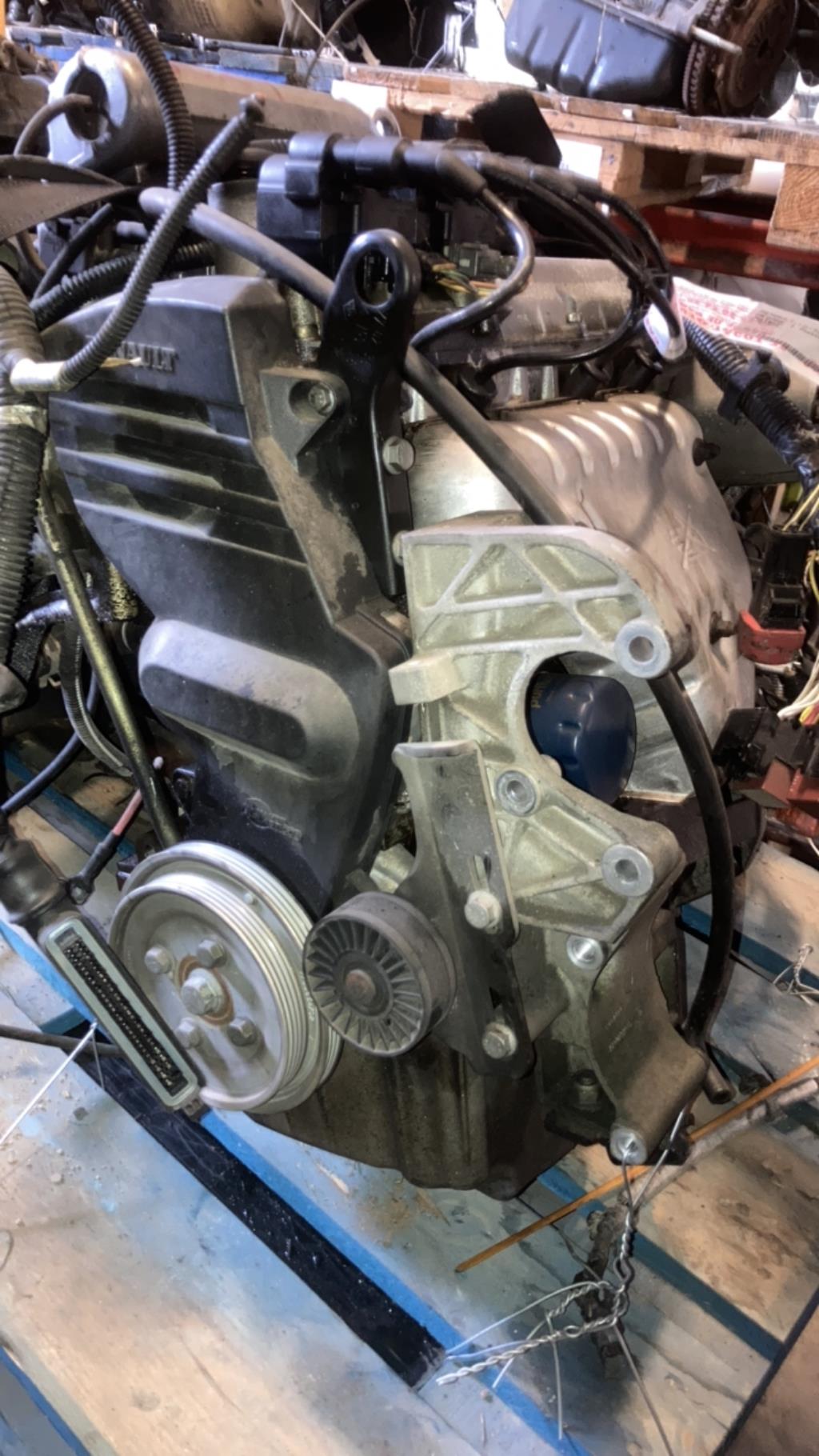 Moteur RENAULT MEGANE 1 PHASE 1 Essence - 1