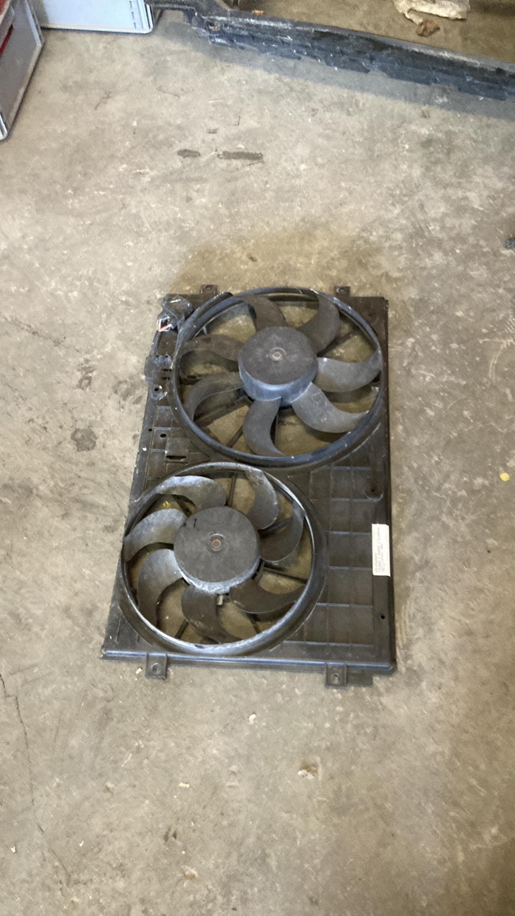 Ventilateur eau VOLKSWAGEN TOURAN 1 PHASE 1  - 1