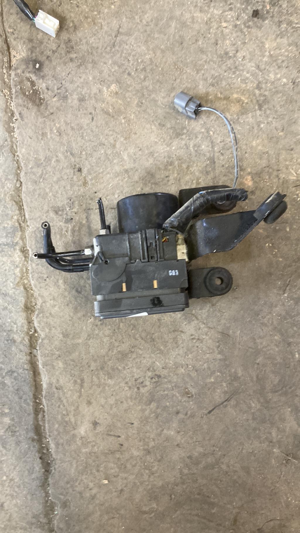 Bloc ABS (freins anti-blocage) MAZDA 5 1 PHASE 1 Diesel - 1