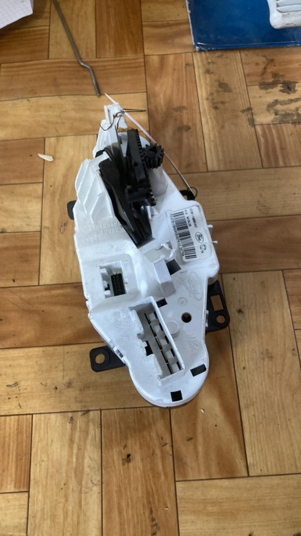 Commande chauffage FORD FIESTA 6 PHASE 2 Essence - 1