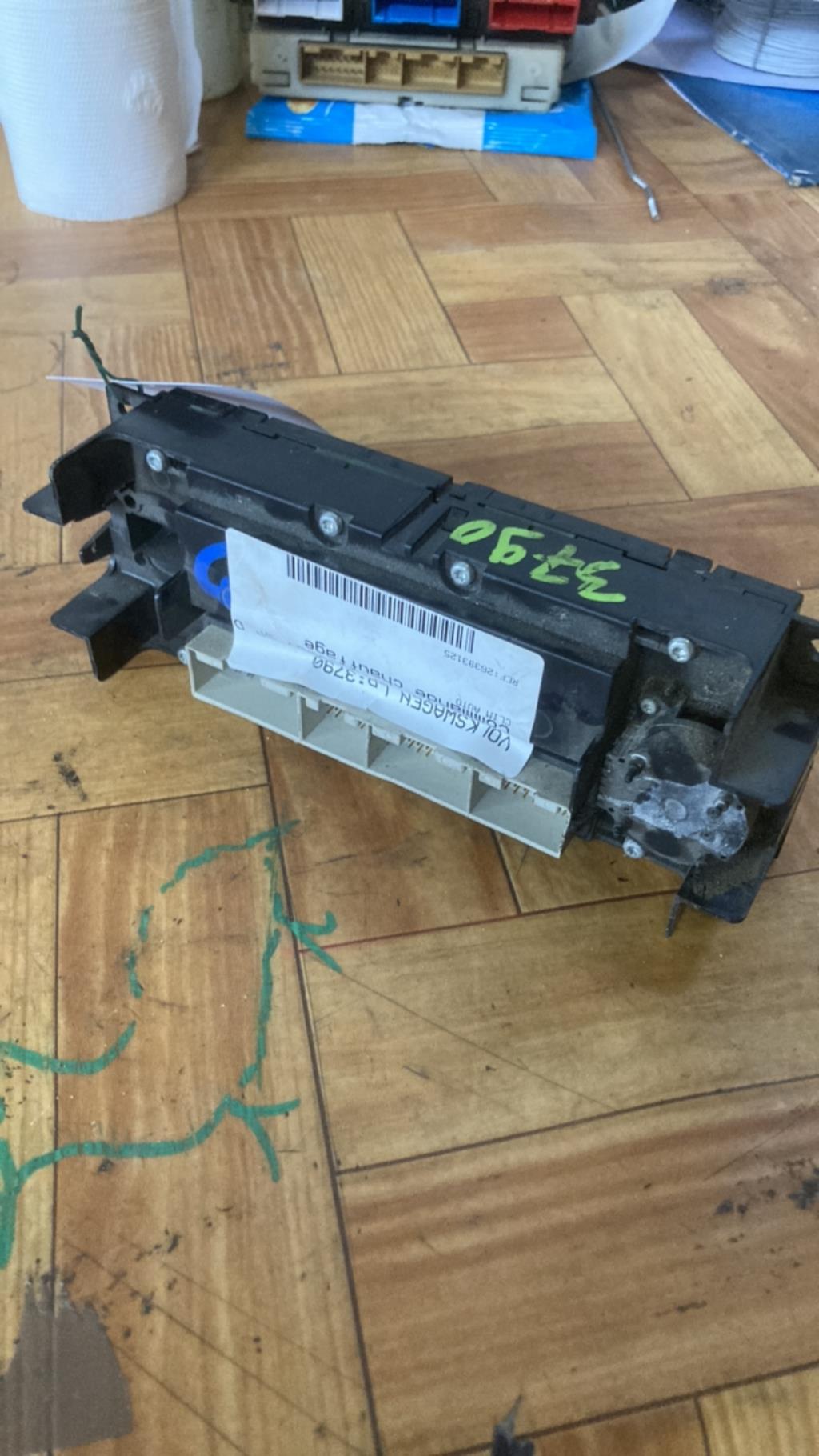 Commande chauffage VOLKSWAGEN GOLF 4 Diesel - 1