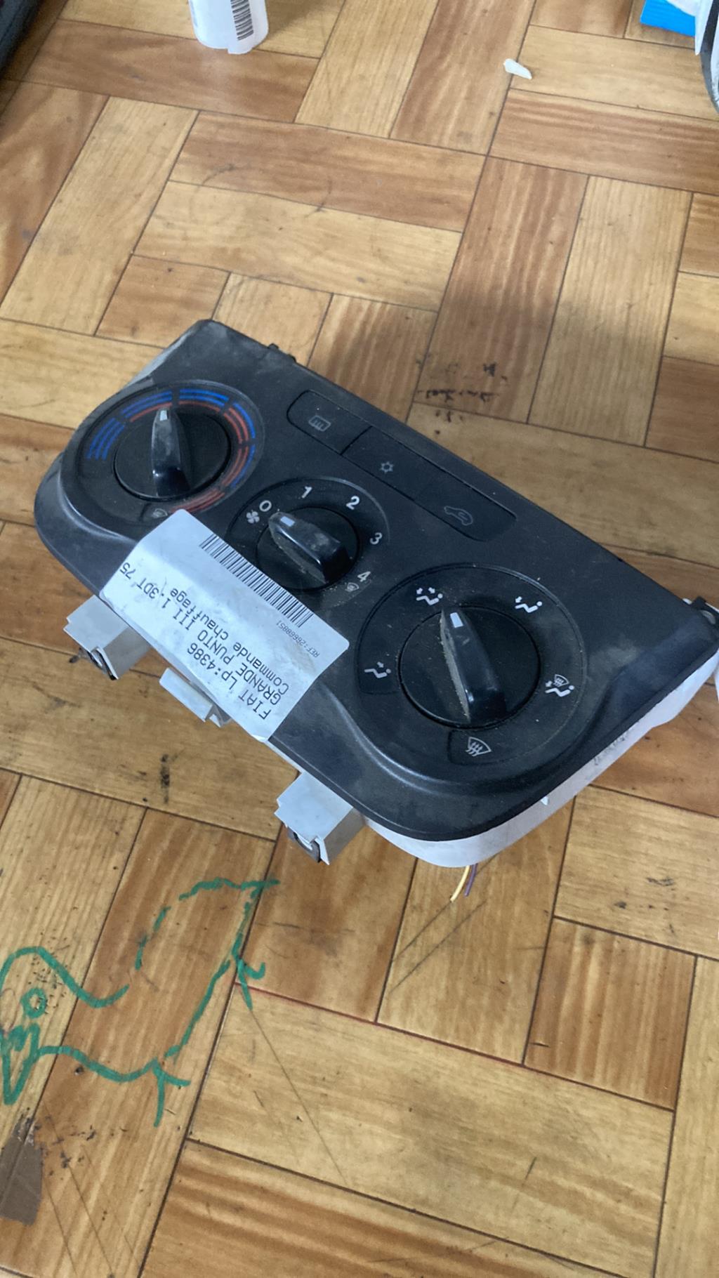 Commande chauffage FIAT GRANDE PUNTO Diesel - 1