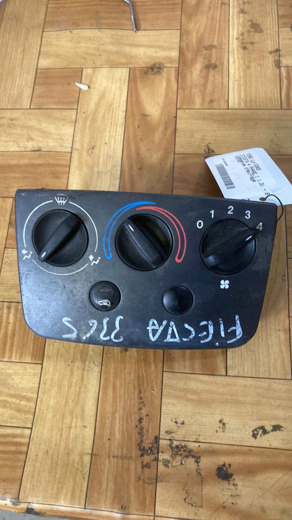 Commande chauffage FORD FIESTA 4 PHASE 1 Essence - 1