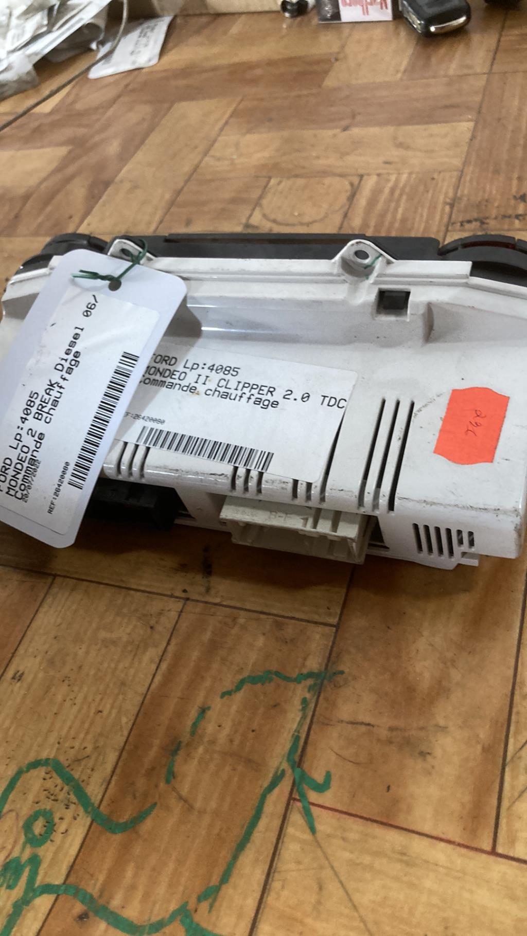 Commande chauffage FORD MONDEO 2 BREAK Diesel - 1