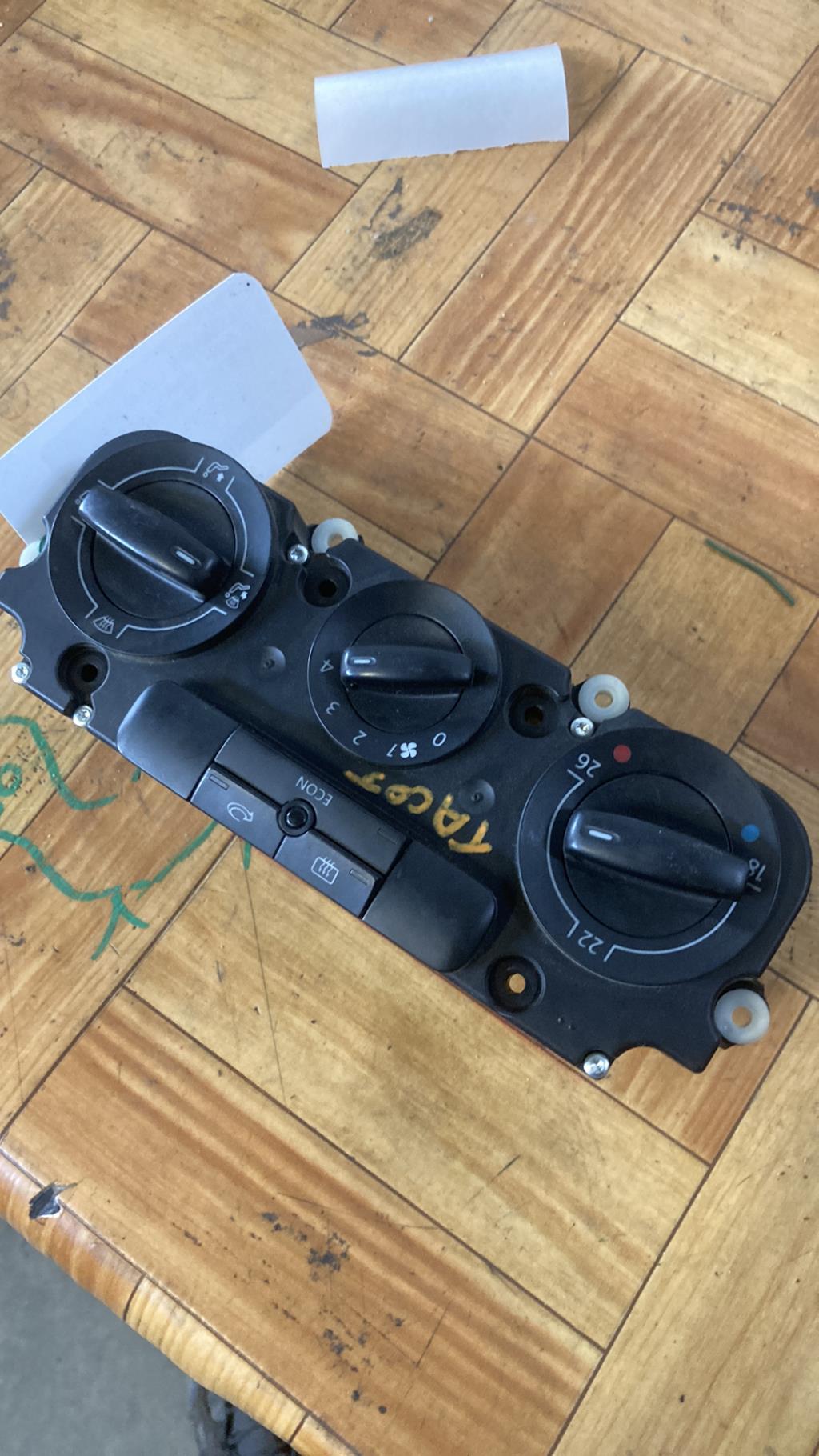 Commande chauffage VOLKSWAGEN TOURAN 1 PHASE 1 Diesel - 1