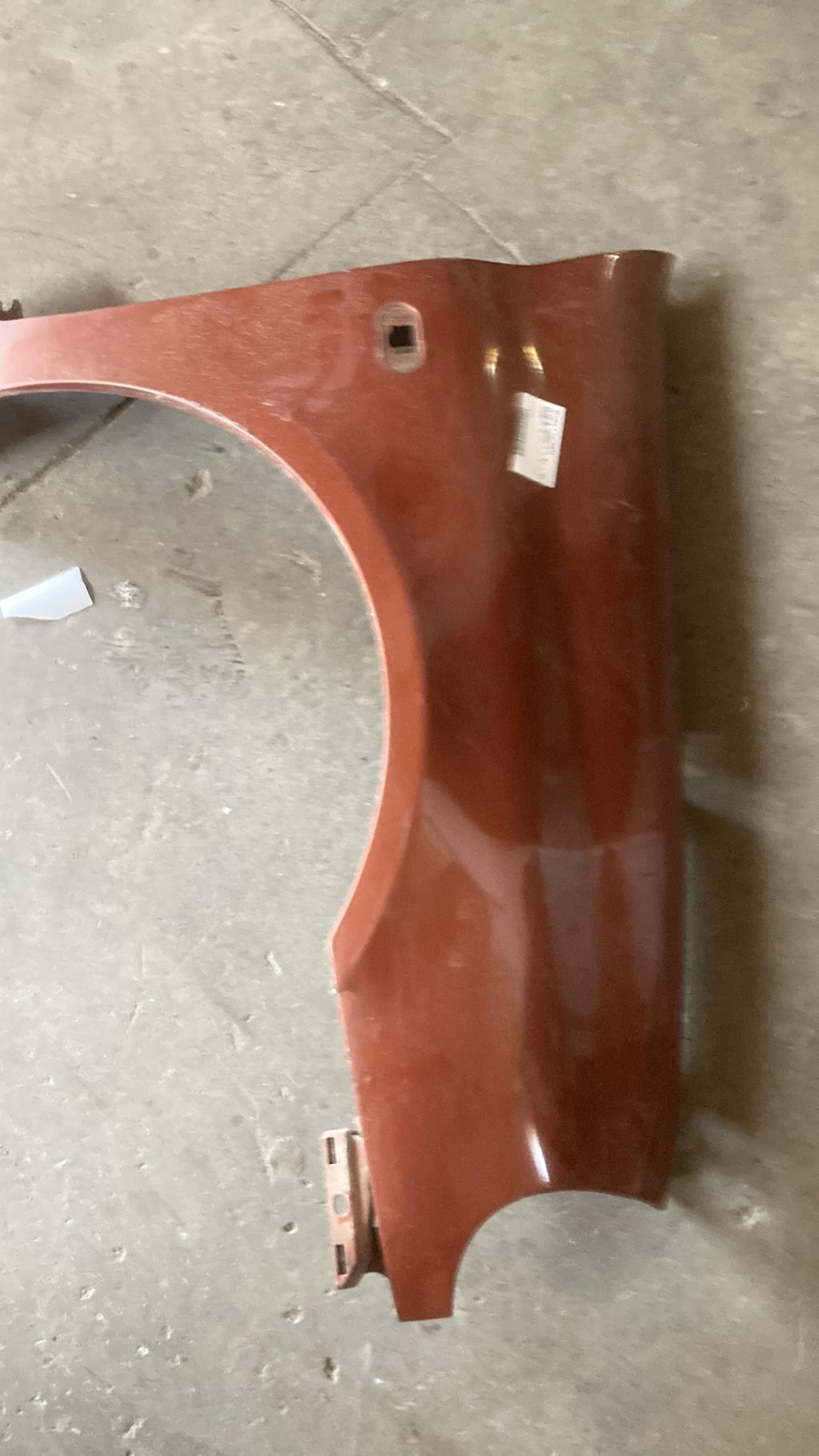 Aile avant droit RENAULT CLIO 2 PHASE 1 Essence - 1