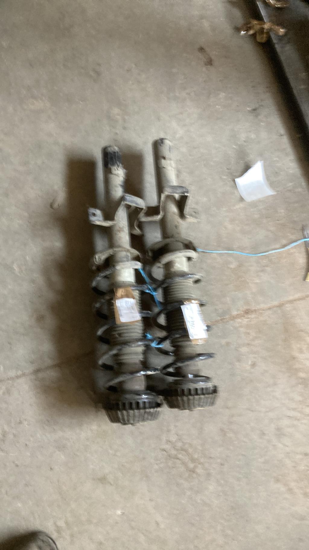 Amortisseurs avant FORD MONDEO 2 Diesel - 1