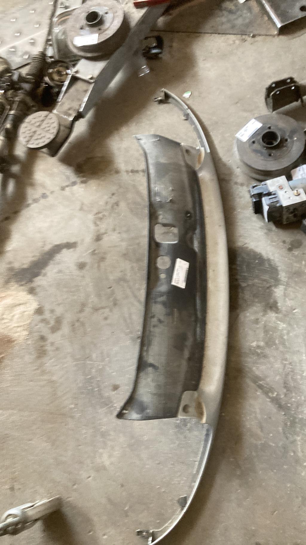 Calandre RENAULT CLIO 2 PHASE 1 Essence - 1