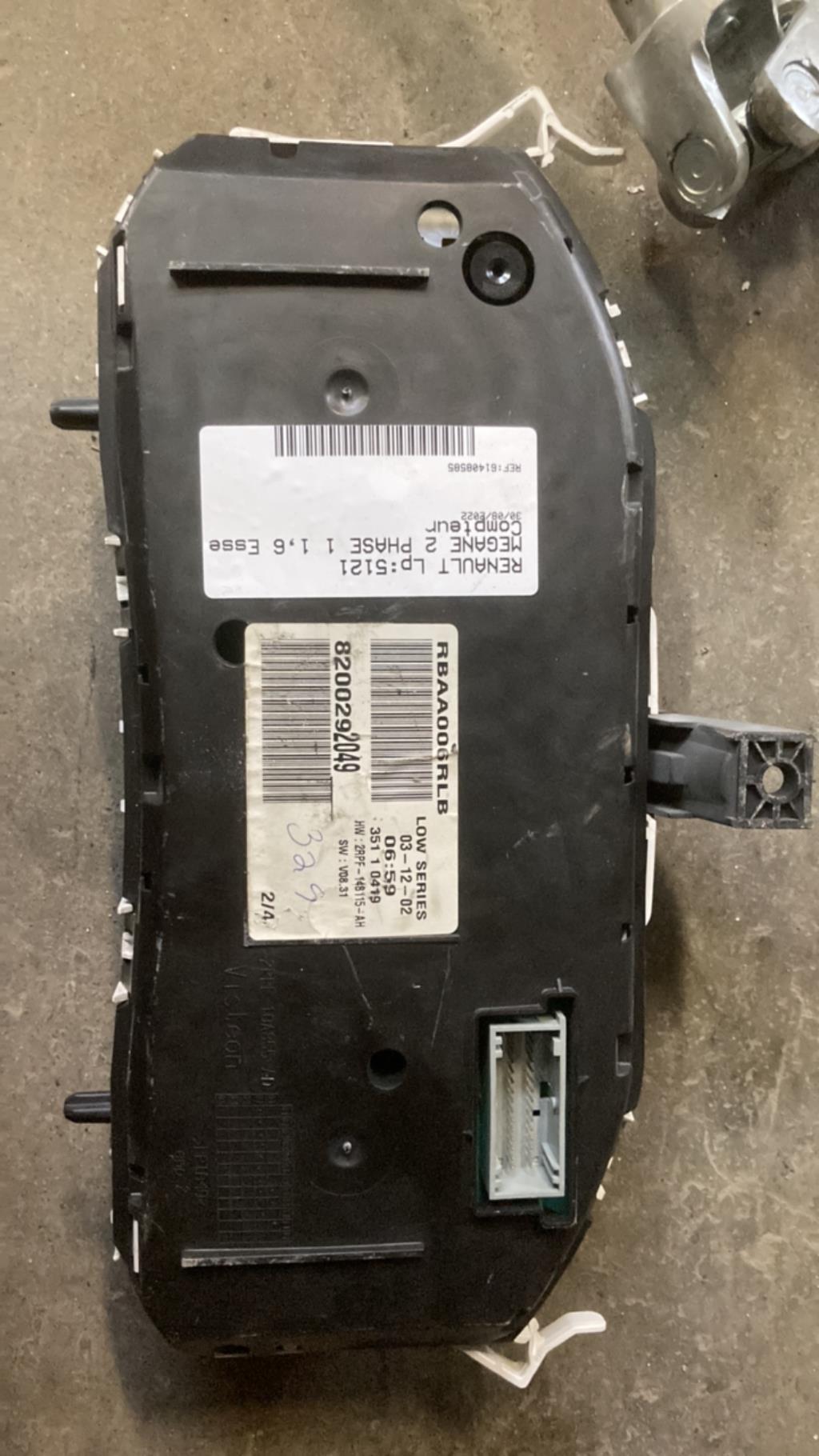 Compteur RENAULT MEGANE 2 PHASE 1 Essence - 1