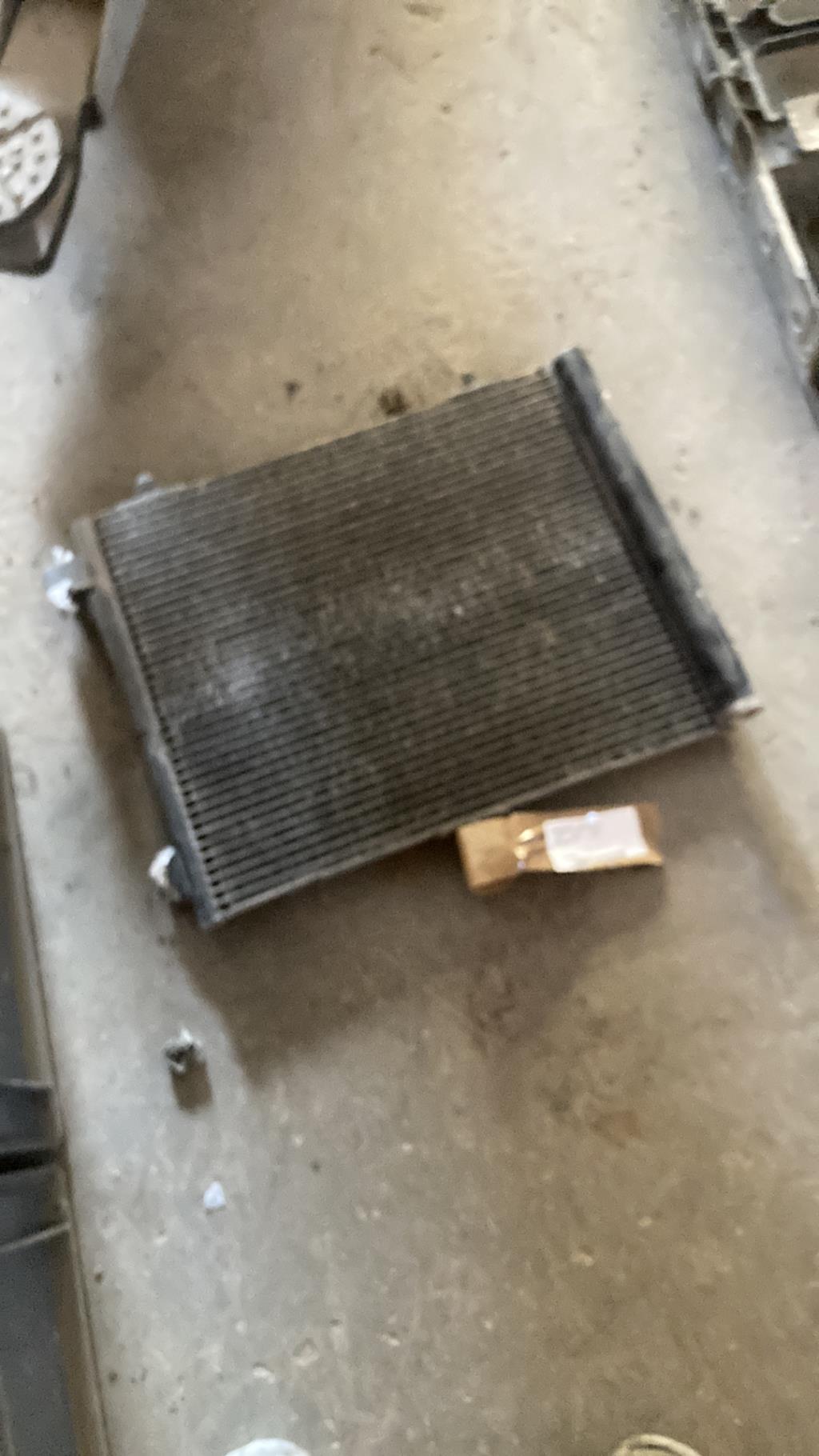 Radiateur clim PEUGEOT 1007 Essence - 1