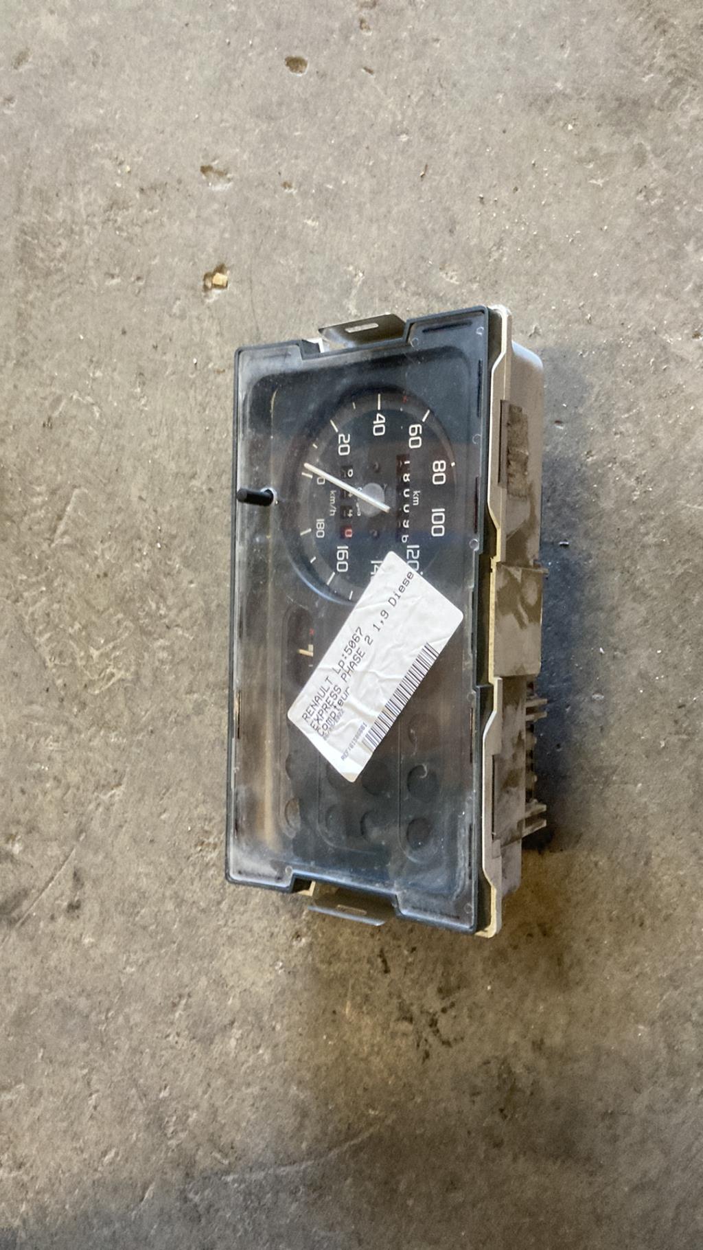Compteur RENAULT EXPRESS PHASE 2 Diesel - 1