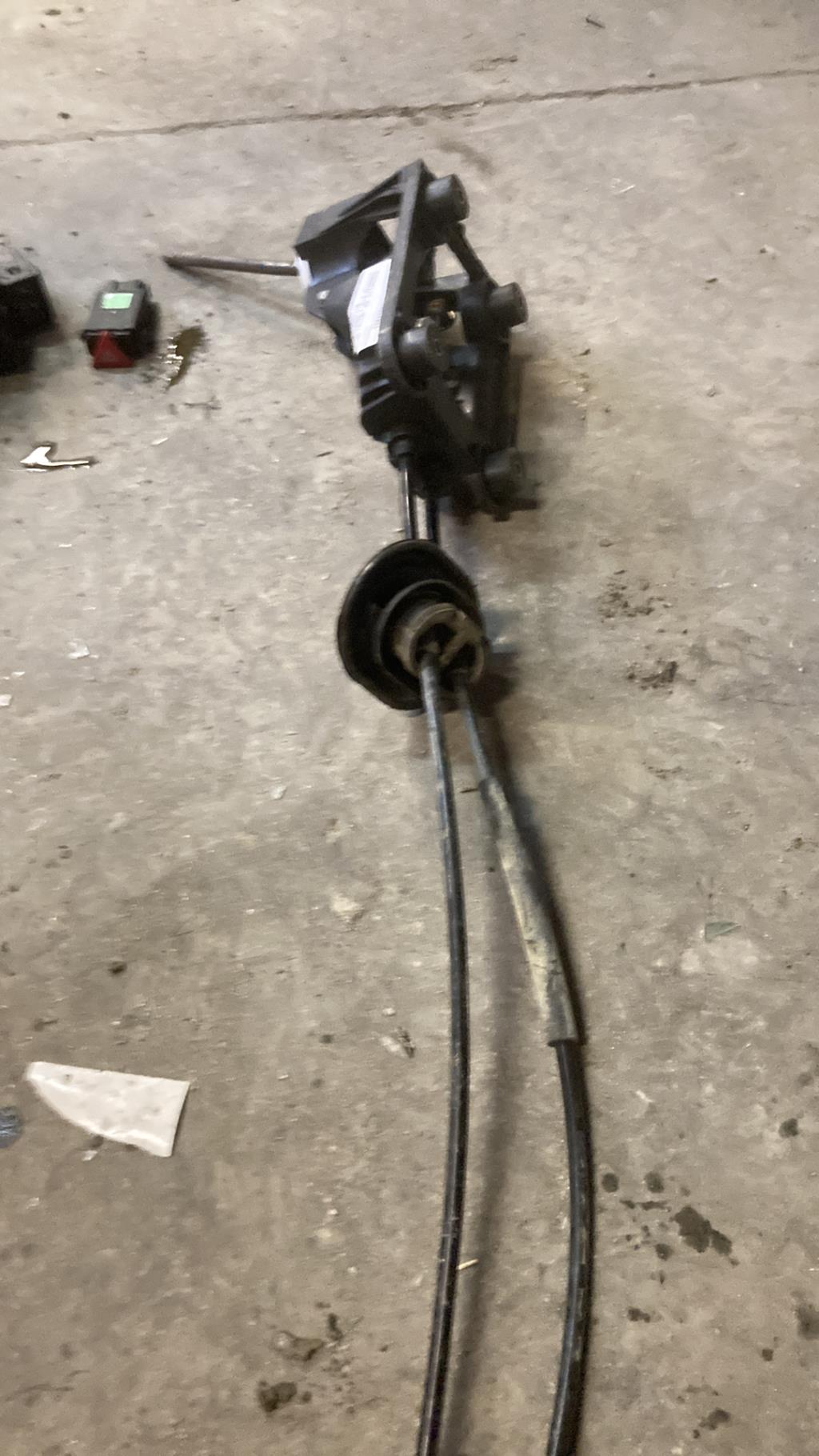Cable levier de vitesses PEUGEOT 208 1 PHASE 1 Diesel - 1