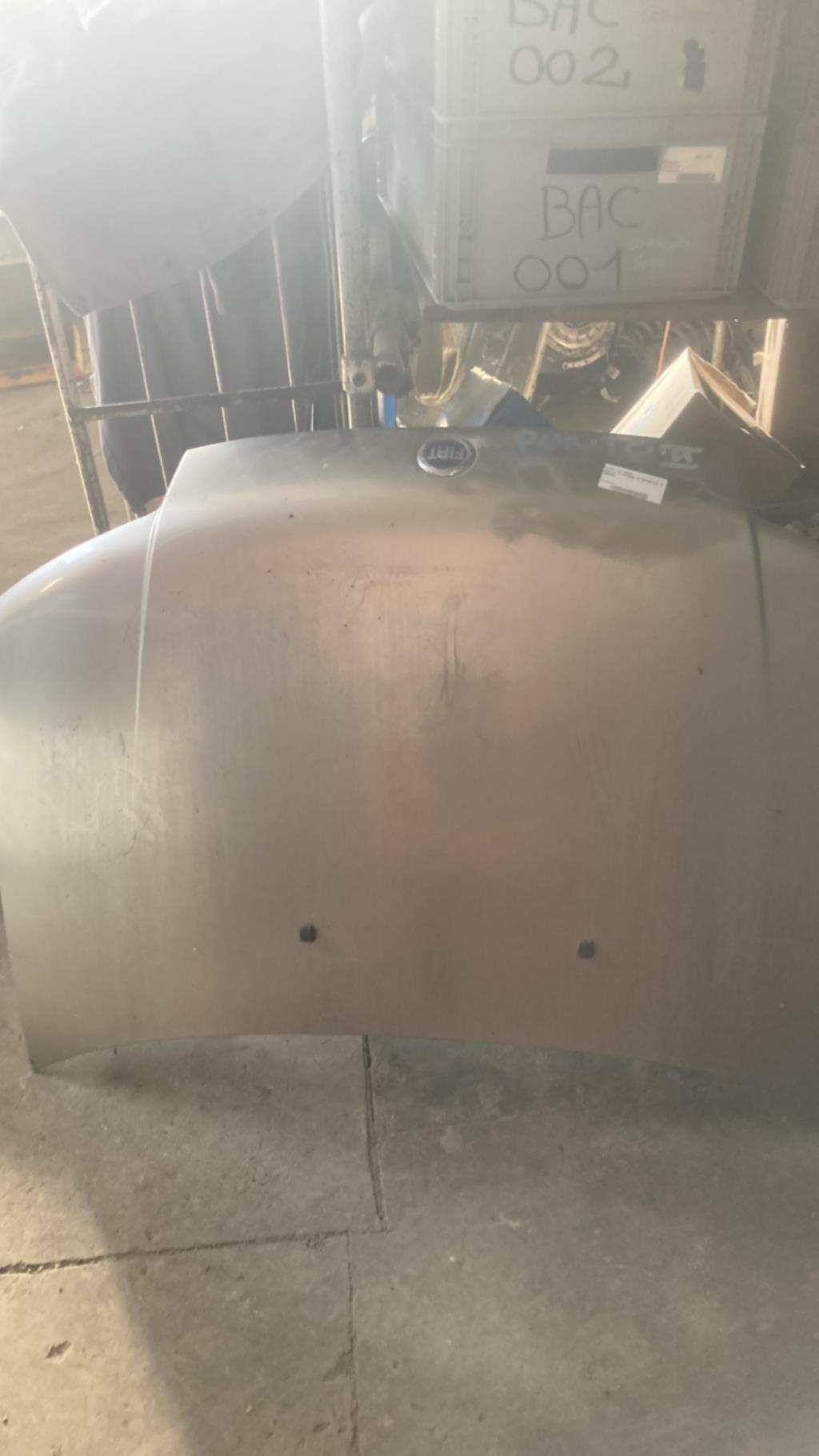 Capot FIAT PUNTO 2 PHASE 2 Essence - 1