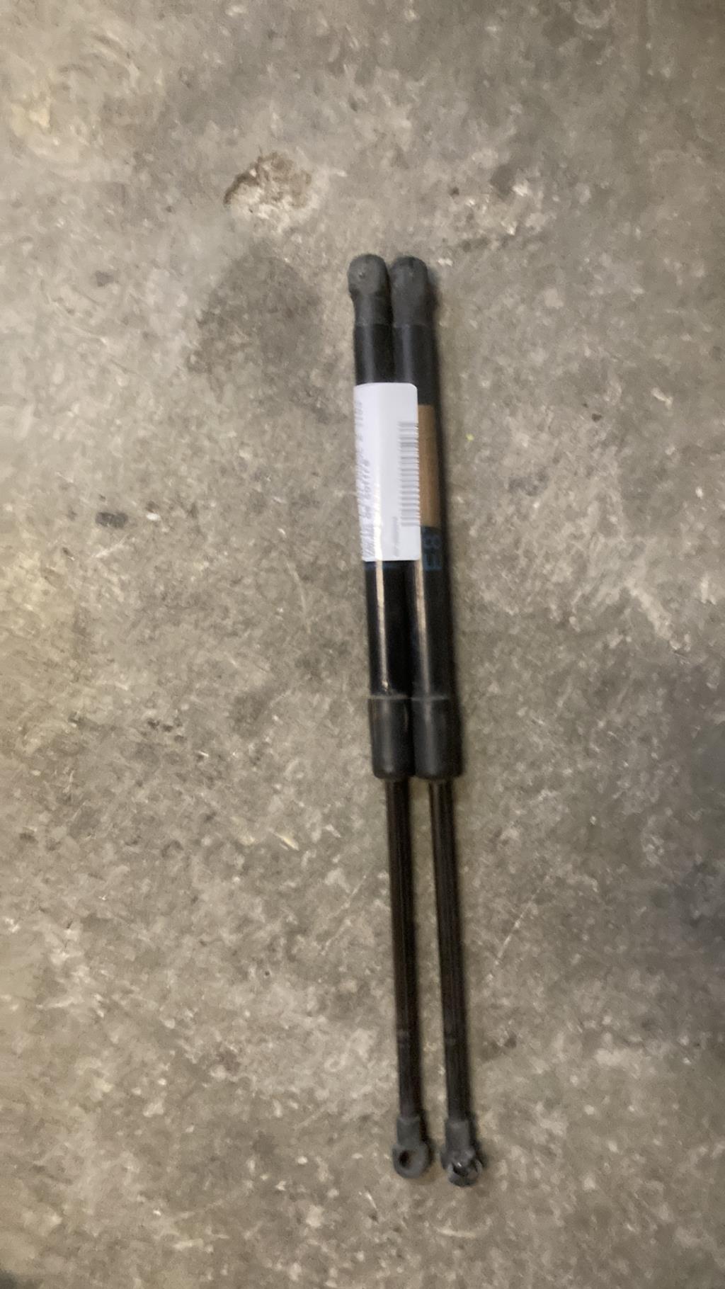 Verin de coffre BMW SERIE 1 E87 PHASE 2 Diesel - 1