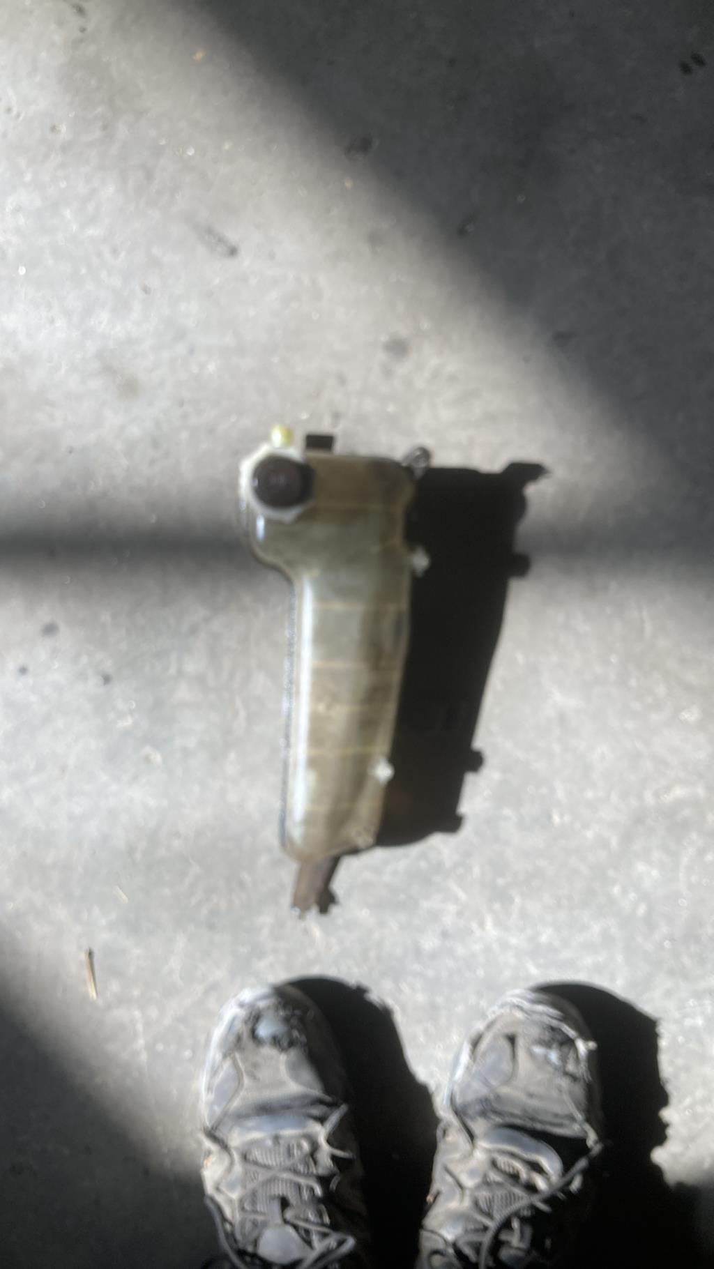 Vase d'expansion RENAULT CLIO 2 PHASE 1 Essence - 1