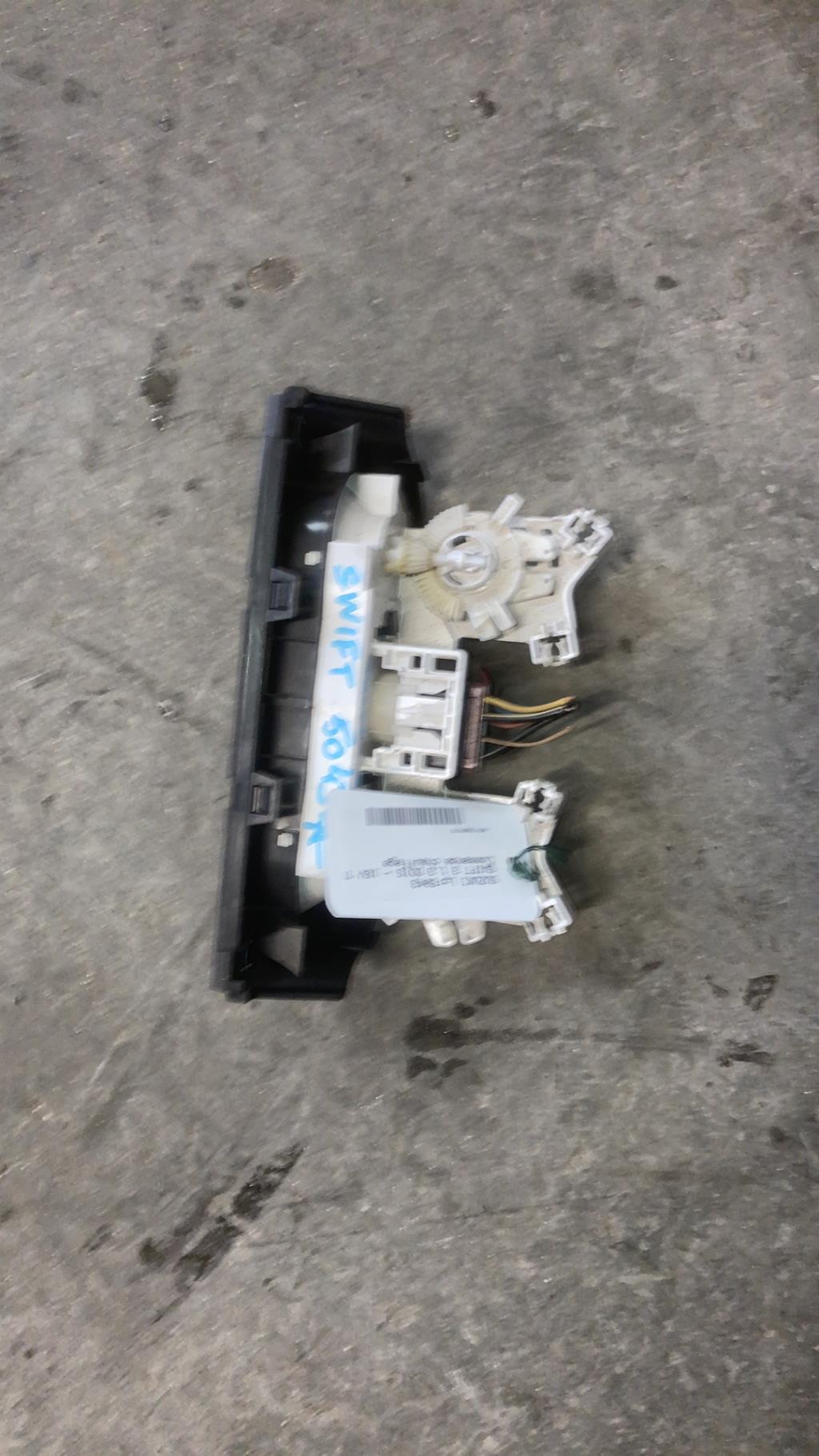 Commande chauffage SUZUKI SWIFT 3 Diesel - 1