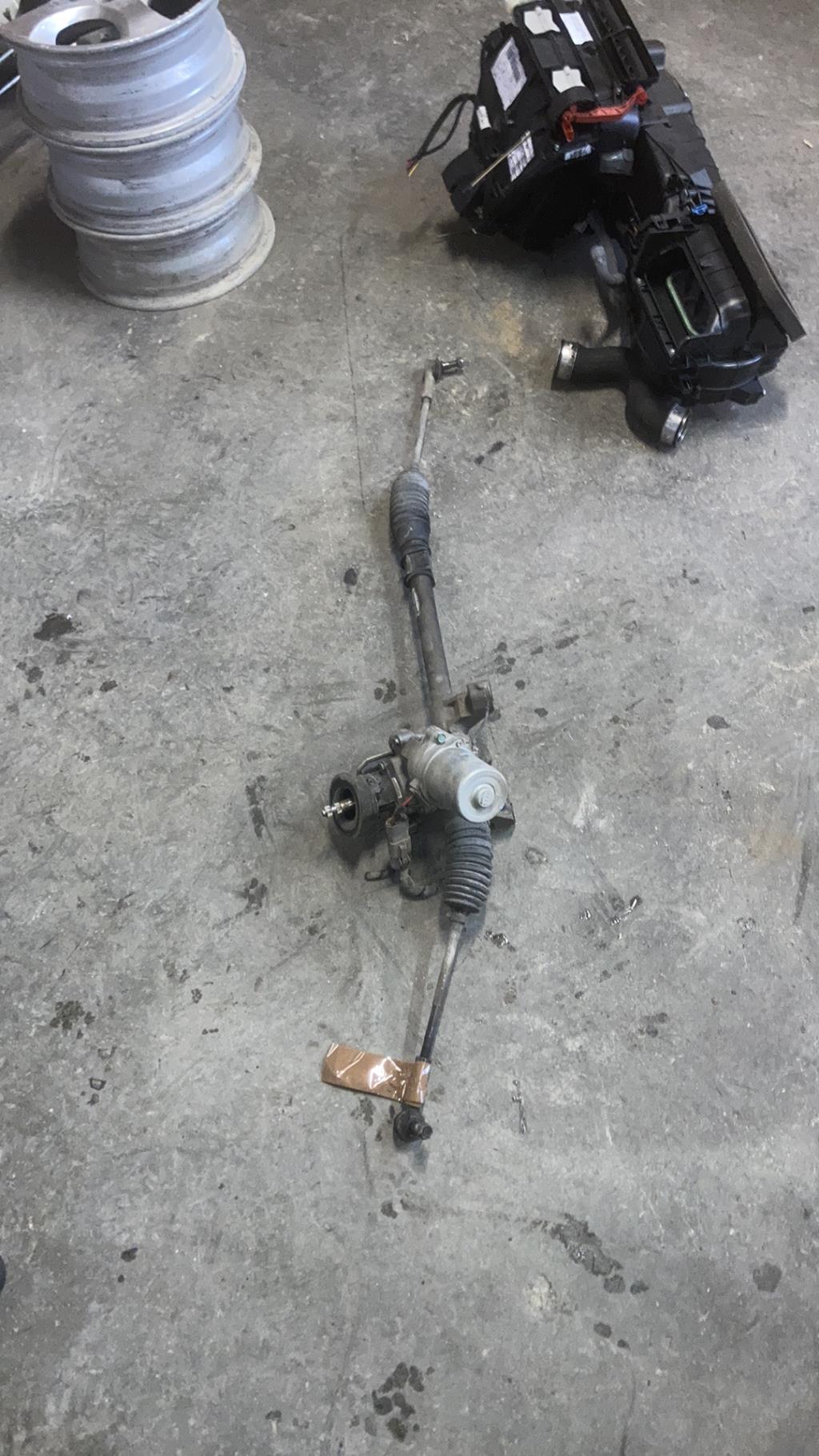 Cremaillere assistee SUZUKI SWIFT 3 Diesel - 1