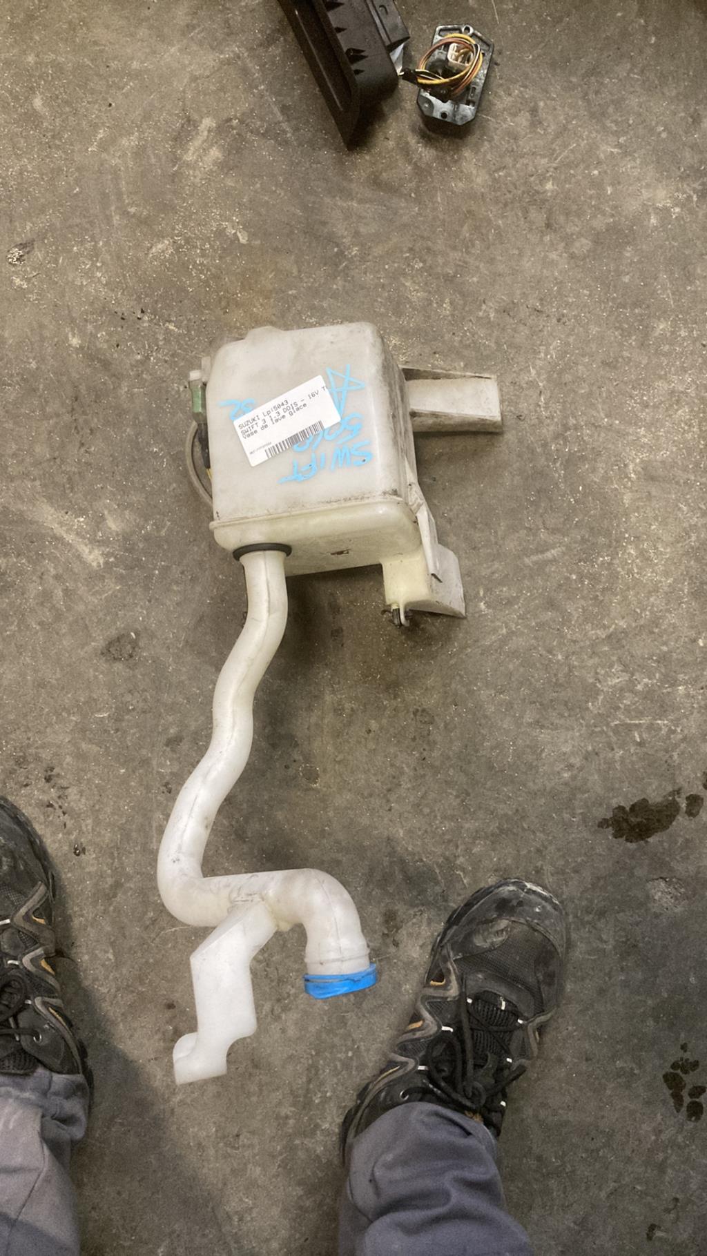 Vase de lave glace SUZUKI SWIFT 3 Diesel - 1