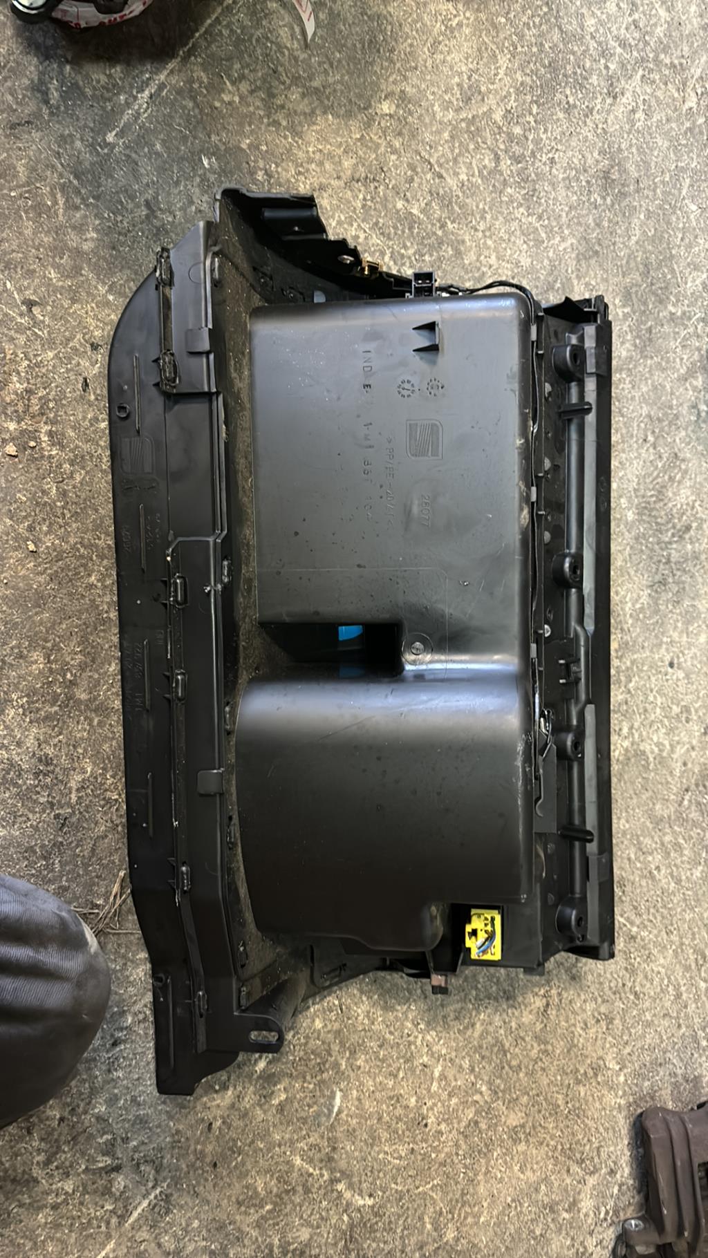 Boite a gants SEAT LEON 1 Diesel - 1