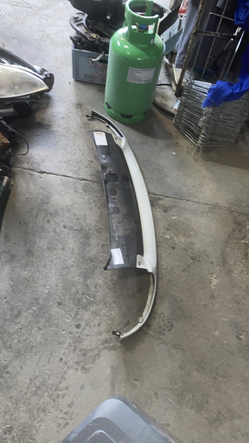 Calandre RENAULT CLIO 2 PHASE 1 Essence - 1