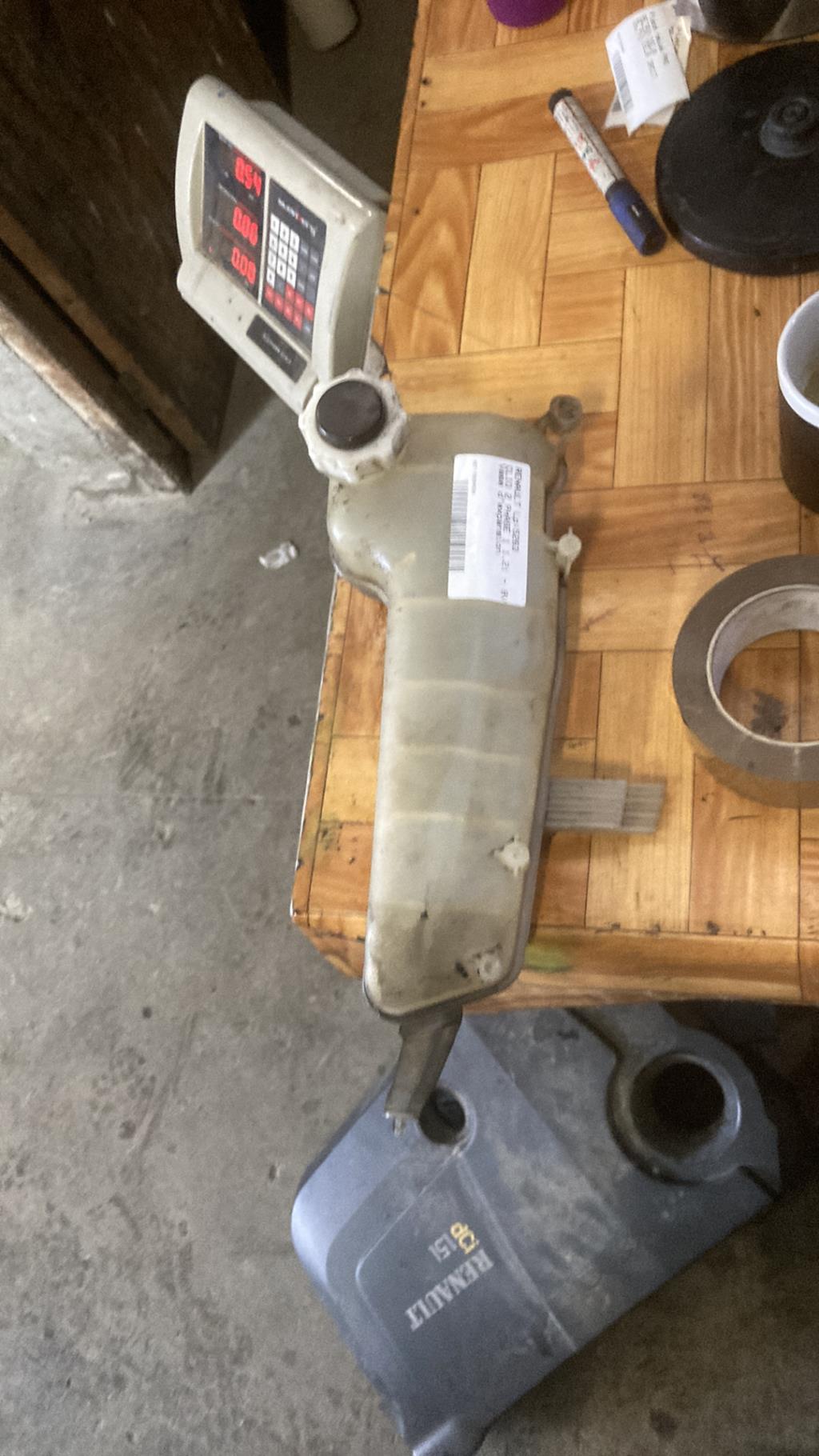 Vase d'expansion RENAULT CLIO 2 PHASE 1 Essence - 1