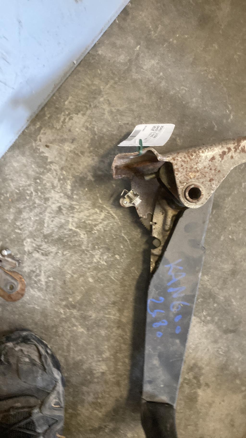 Levier frein à main RENAULT KANGOO 2 PHASE 1 Diesel - 1