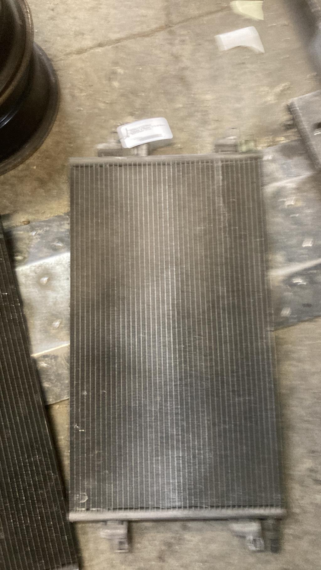 Radiateur clim RENAULT LAGUNA 2 PHASE 1 Essence - 1
