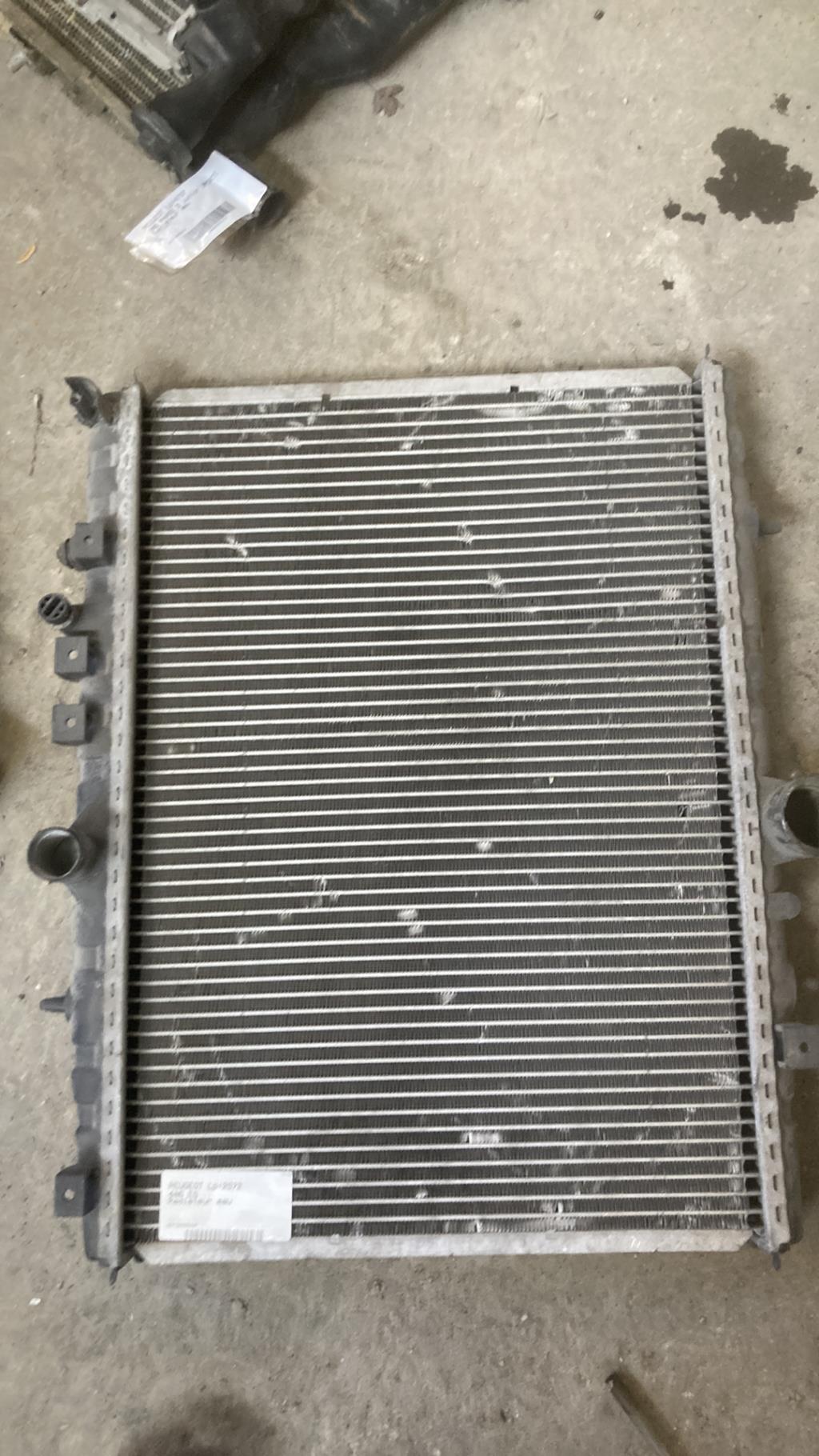 Radiateur eau PEUGEOT 406 PHASE 2 Essence - 1