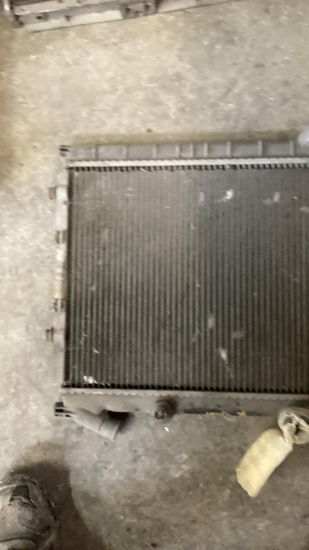 Radiateur eau RENAULT R11 Essence - 1