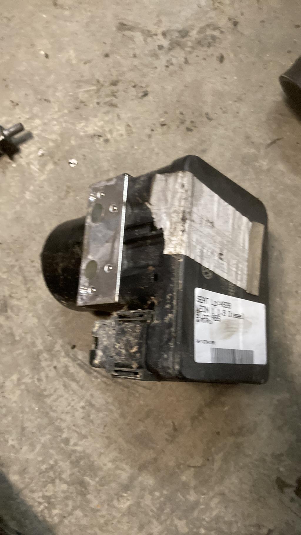 Bloc ABS (freins anti-blocage) SEAT LEON 1 Diesel - 1