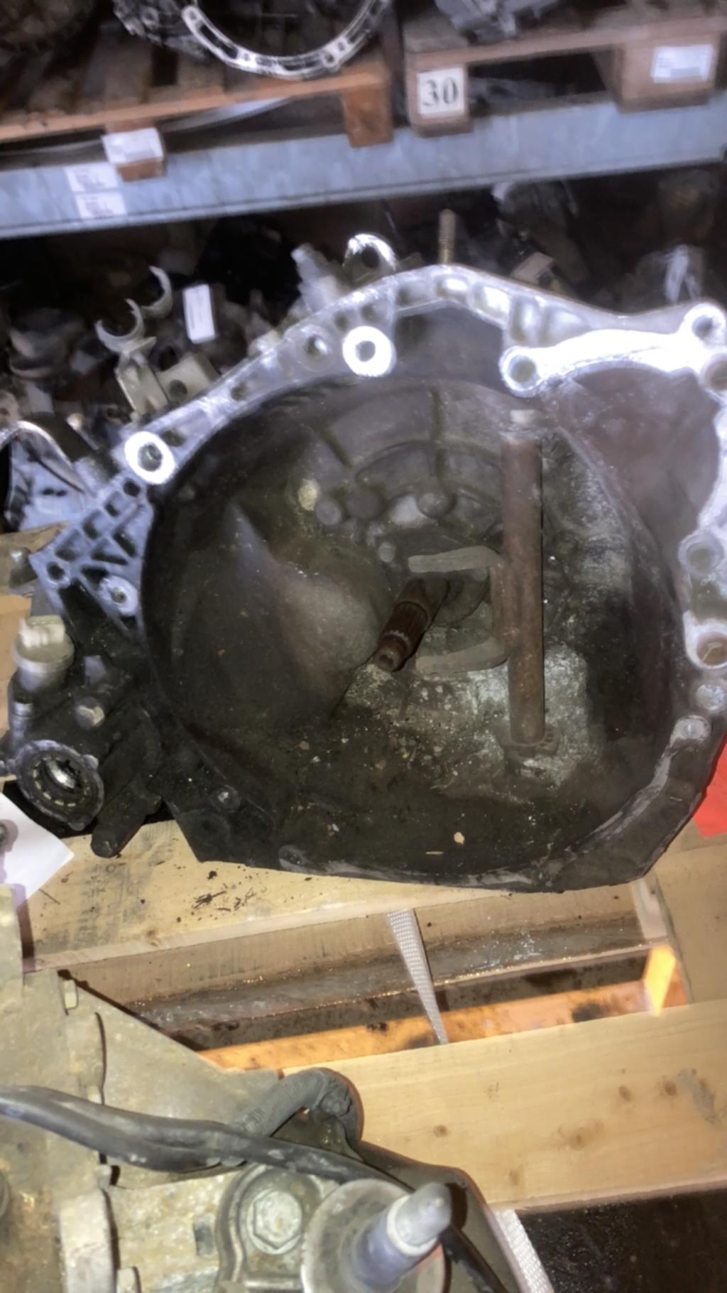 Boite de vitesses PEUGEOT 306 BREAK Diesel - 1