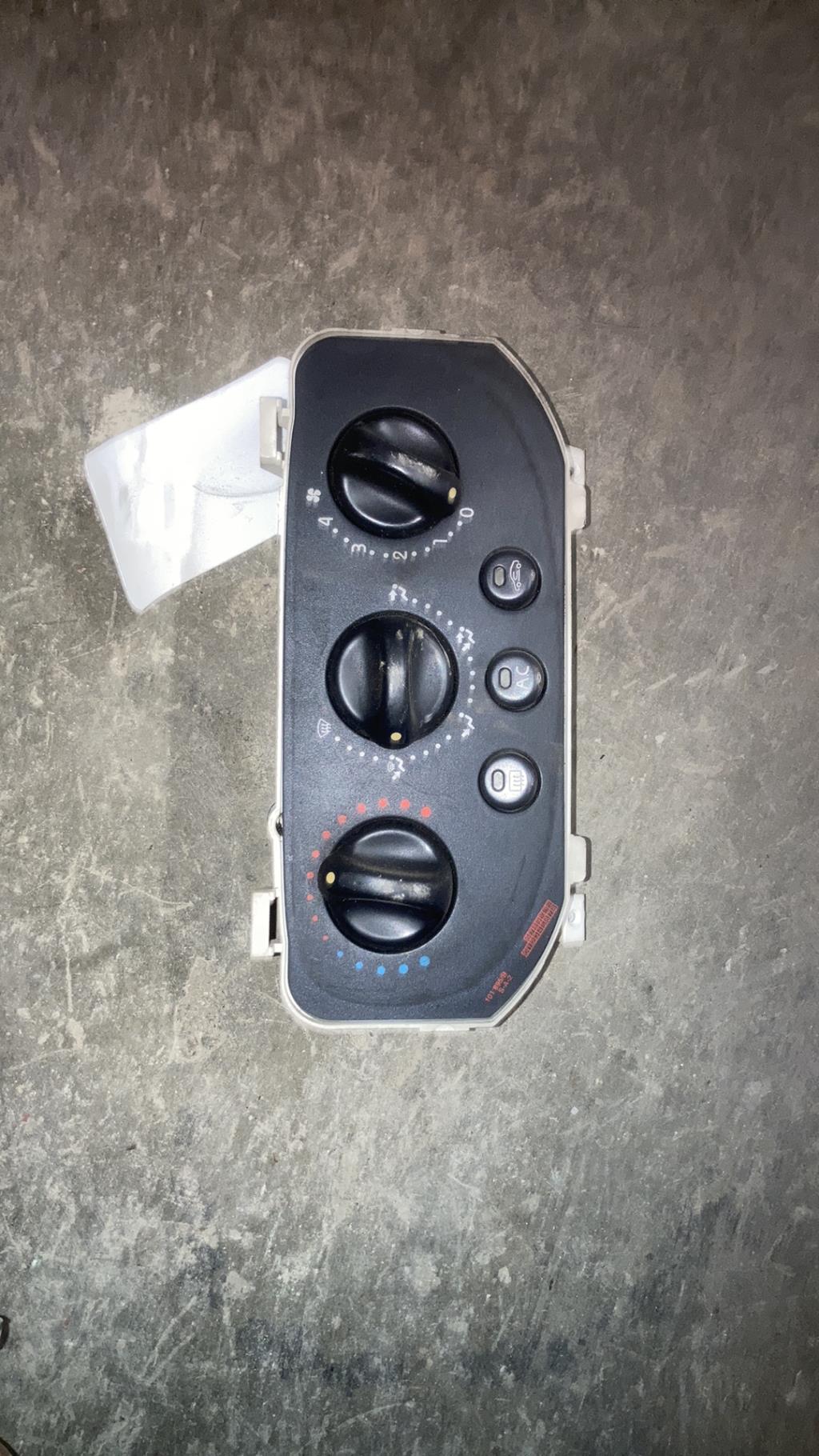 Commande chauffage RENAULT CLIO 2 PHASE 1 Diesel - 1