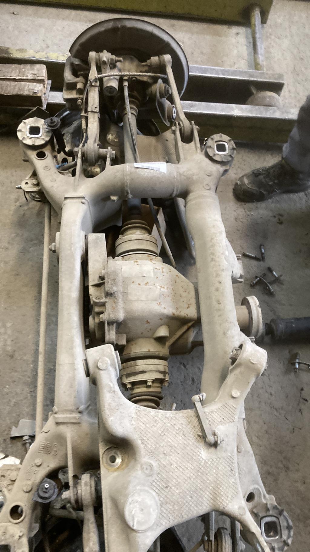 Train arriere complet BMW SERIE 5 E60 PHASE 2 Diesel - 1