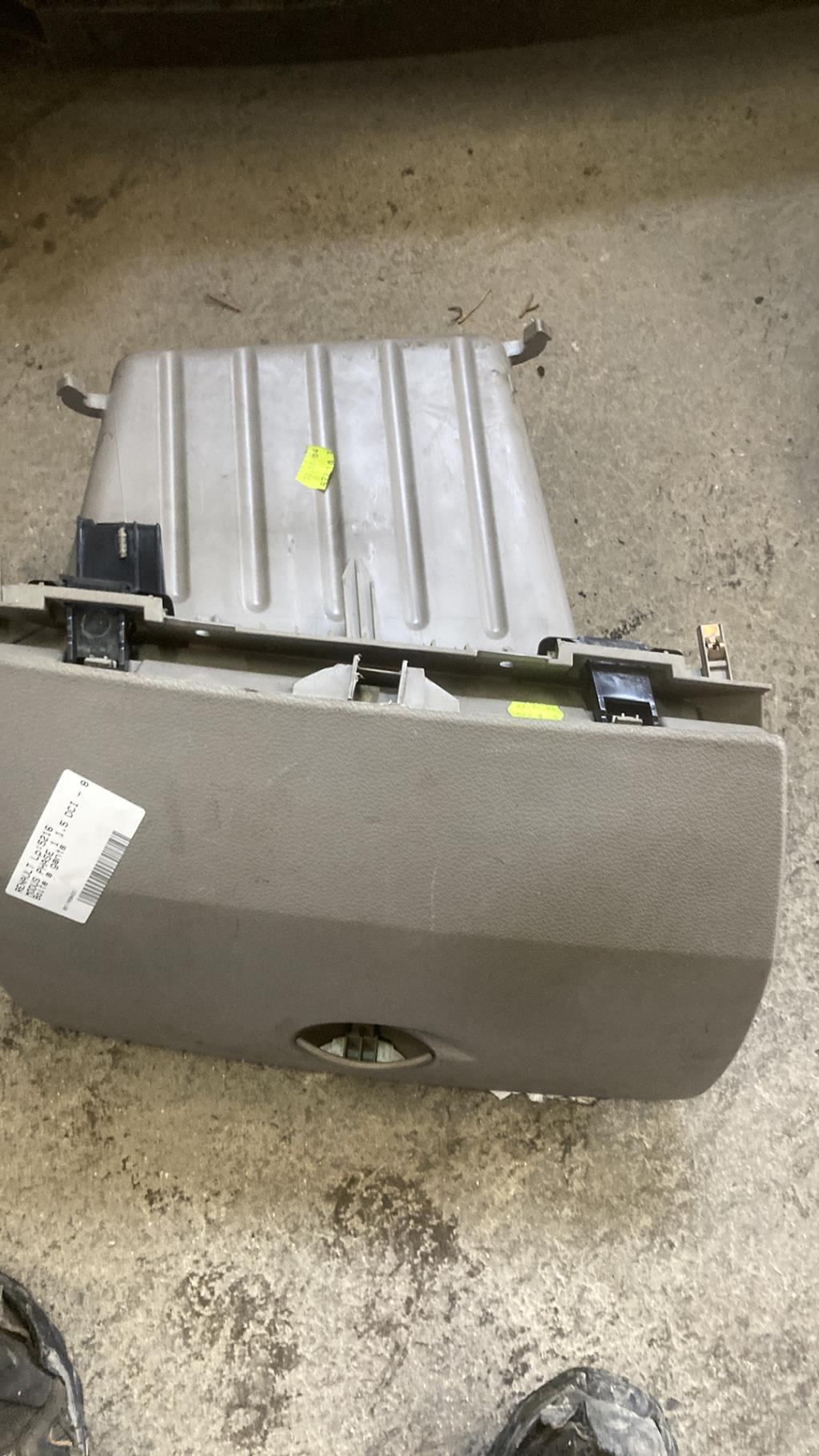 Boite a gants RENAULT MODUS PHASE 1 Diesel - 1