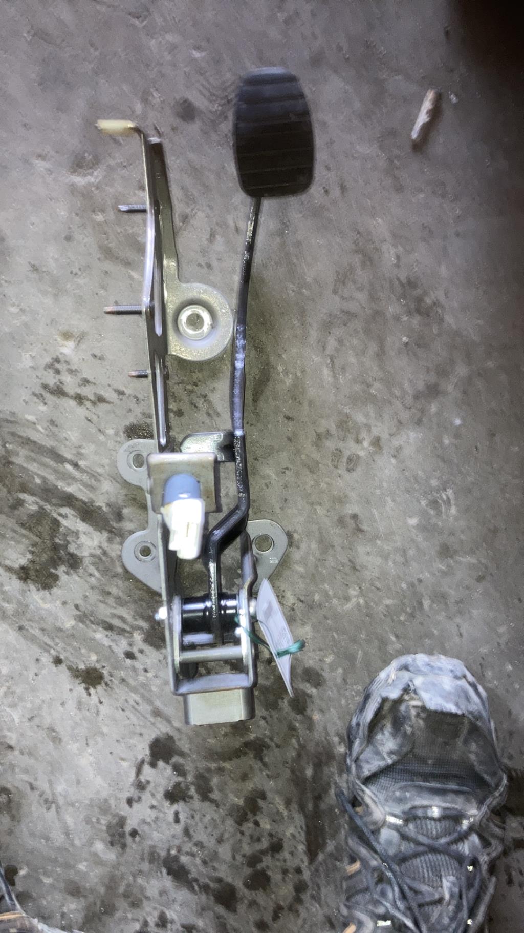 Pedale d'embrayage RENAULT KANGOO 2 PHASE 1 Diesel - 1