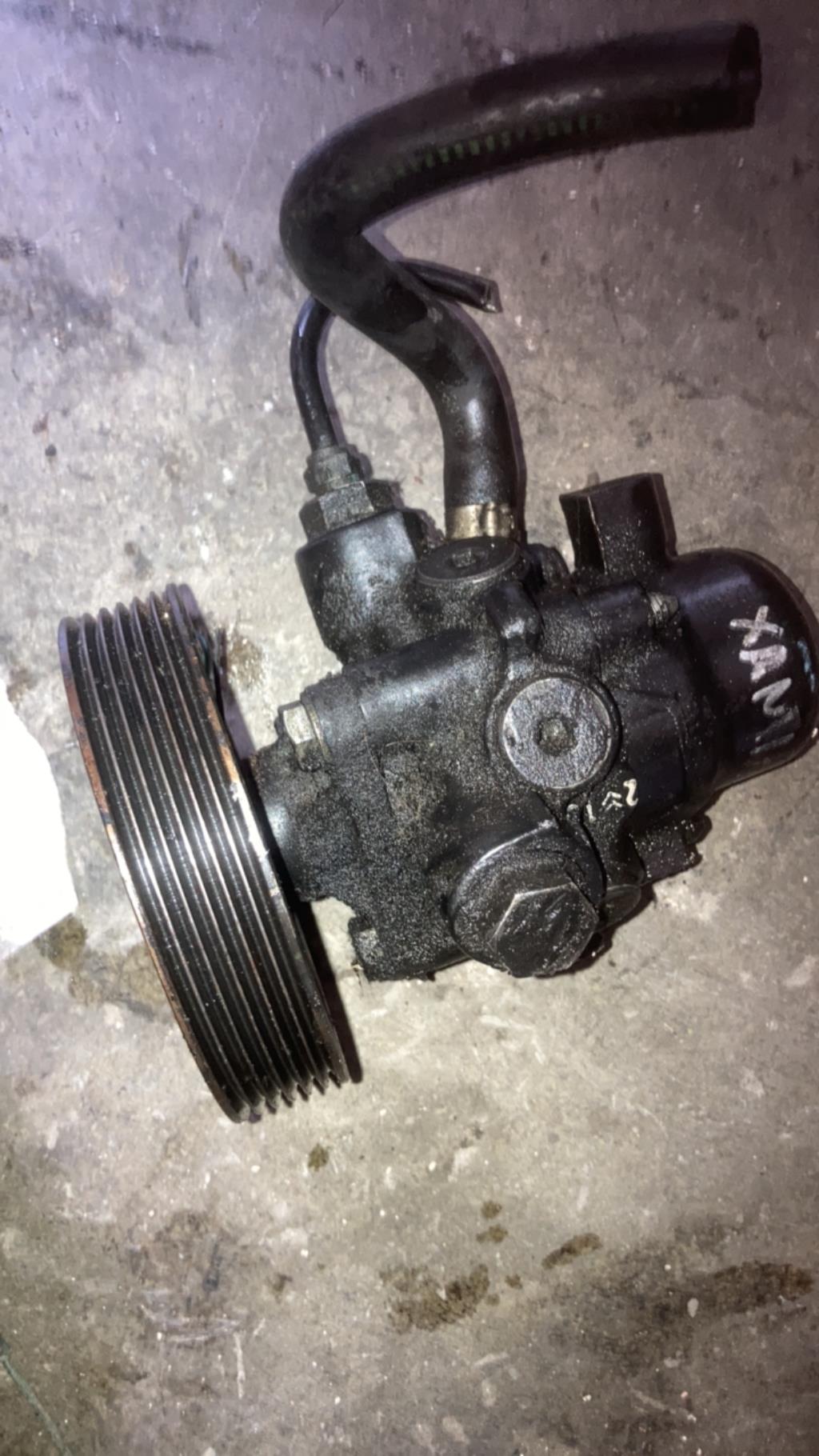 Pompe de direction CITROEN XANTIA PHASE 2 Diesel - 1