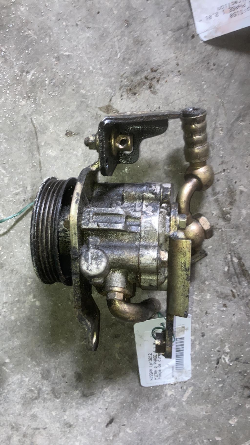 Pompe de direction NISSAN MICRA 2 PHASE 4 Essence - 1