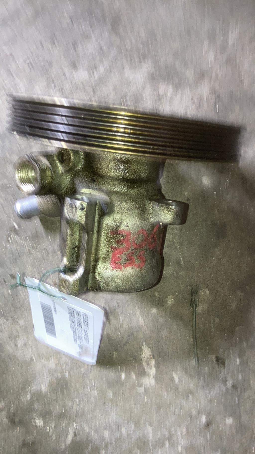 Pompe de direction PEUGEOT 306 PHASE 2 Essence - 1