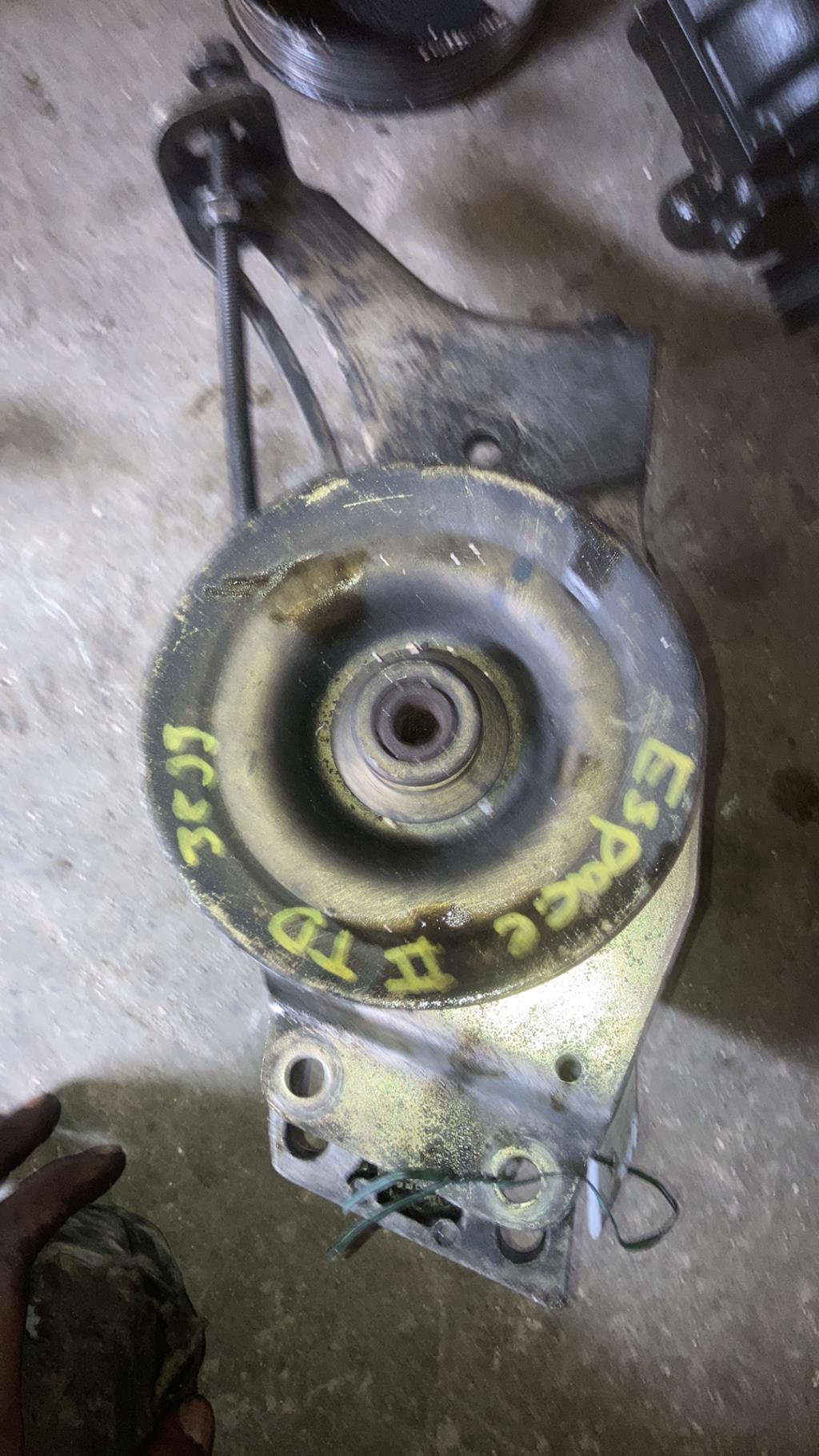 Pompe de direction RENAULT ESPACE 2 Diesel - 1