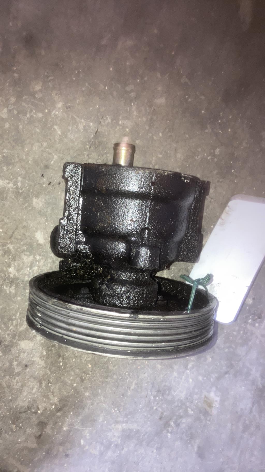Pompe de direction RENAULT CLIO 2 PHASE 1 Essence - 1