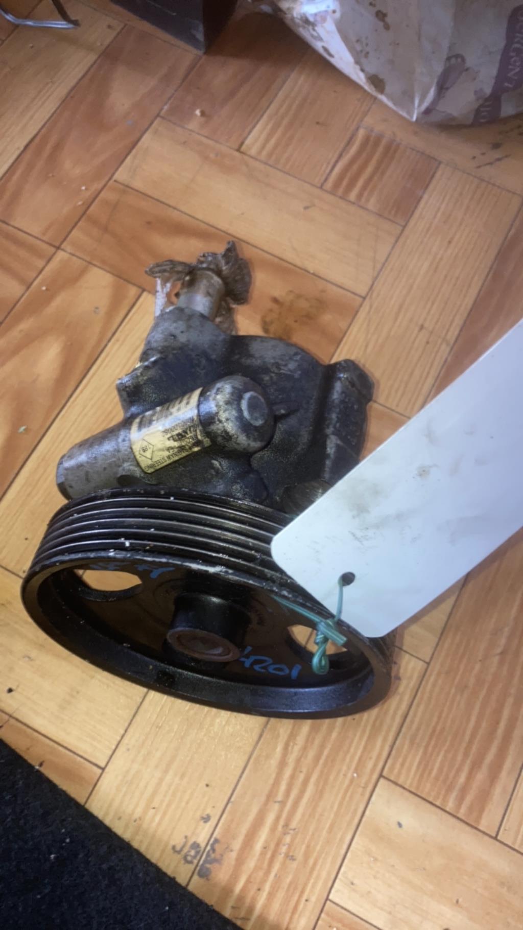 Pompe de direction RENAULT LAGUNA 2 PHASE 1 Diesel - 1