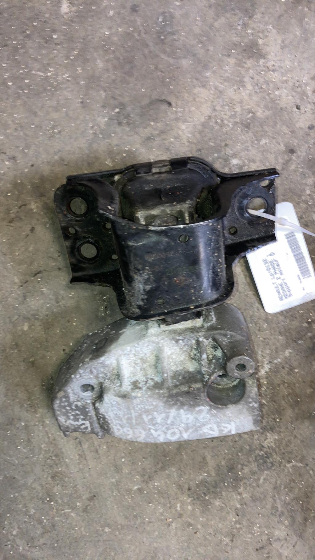 Support moteur droit RENAULT MEGANE 2 PHASE 1 Essence - 1