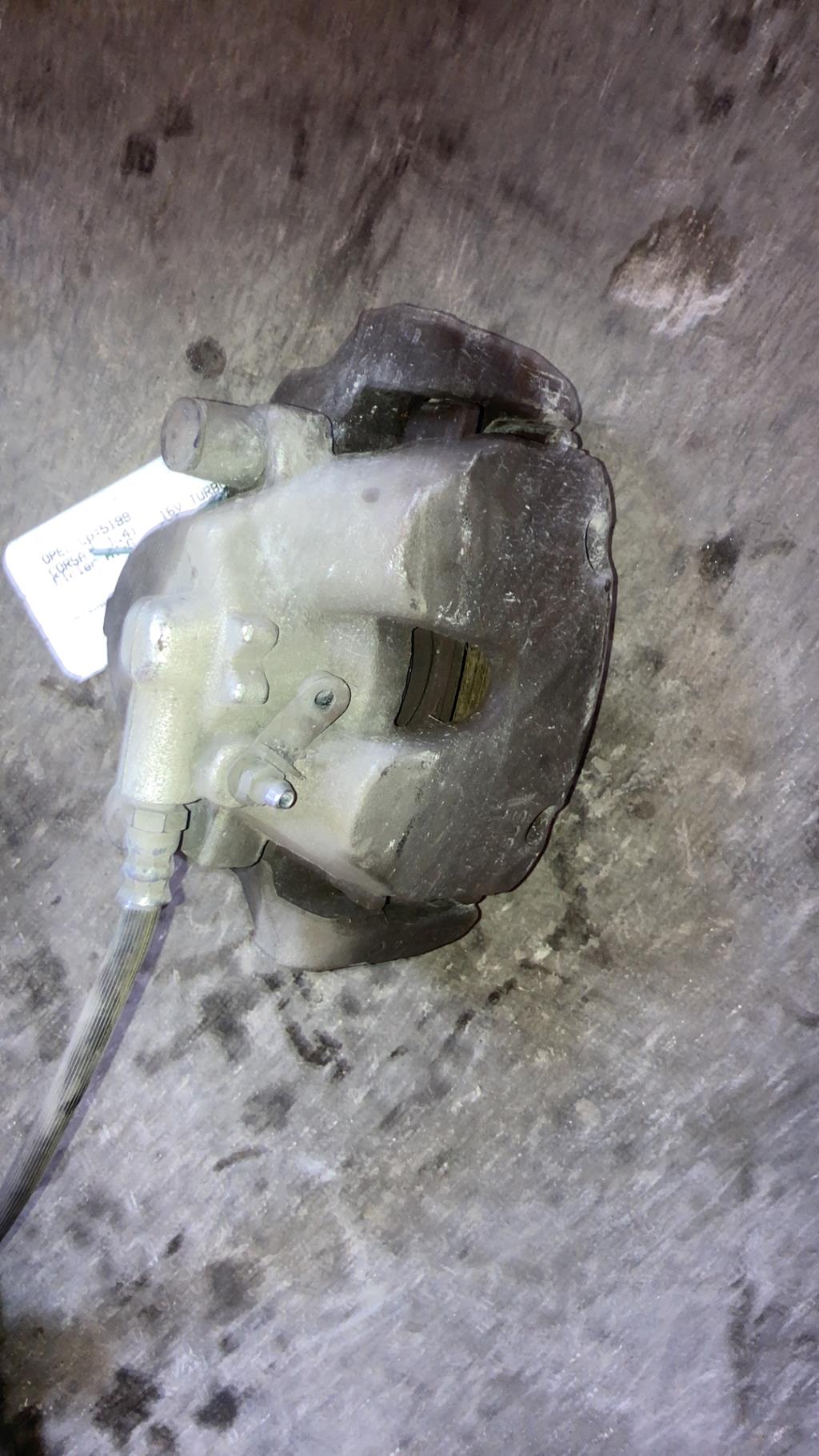 Etrier avant gauche (freinage) OPEL CORSA E Essence - 1